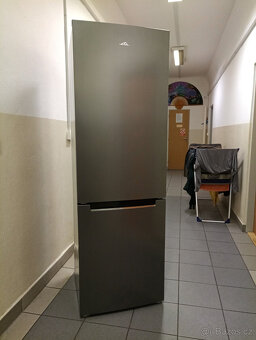 Prodej, lednice ETA. 180 cm. - 2