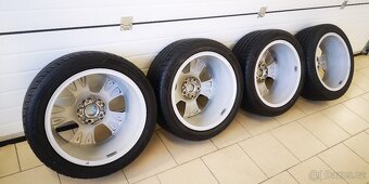 ORIGINAL ALU KOLA 5X112 R17 s Pěknými pneu 225/45/R17 - 2