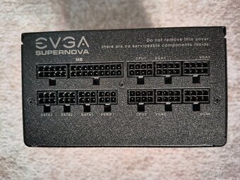 EVGA 750 G2 komplet balení - 2