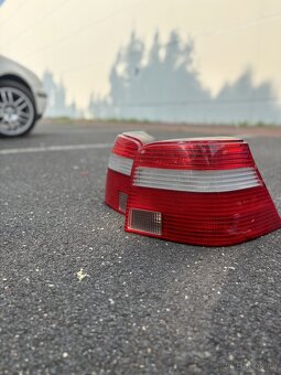 Zadní světla Golf IV - 2
