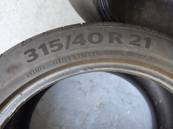 315/40 R21 - 2