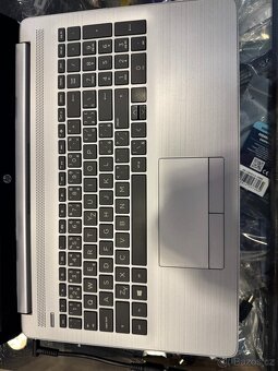 Notebook HP 250 G7 // i3 8gen, 8GB,256GB SSD, Win11 - 2