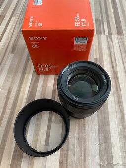 Sony FE 85 / 1.8 Zánovní - 2