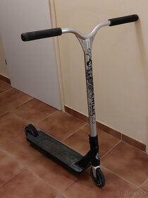 2 freestylové koloběžky zn. CHILLI "Scooter Pro" - 2