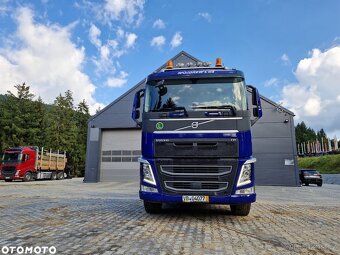 Lesovoz LESOVÚZ Volvo FH4 do drewna drzewa lasu stos kłoda - 2