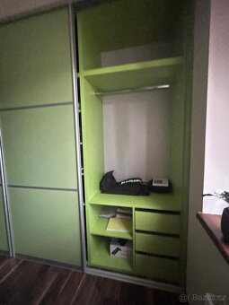Velká vestavěná skříň - 2