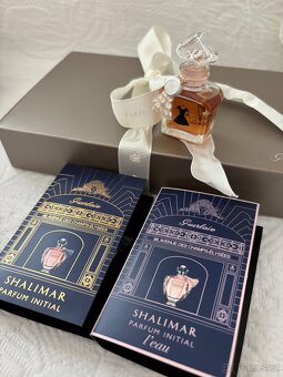 La petite Robe Noire čistý parfém 7,5ml - 2