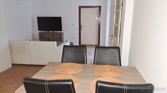 TV 55" Samsung UE55AU9072 - 2