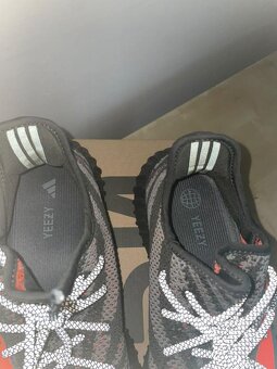 Adidas Yeezy boost 350 V2 Dark Beluga ORIGINÁL VEL. 44 - 2