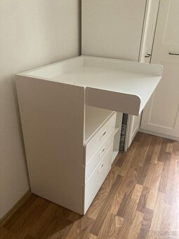 Komoda s přebalovacím pultem Ikea - 2