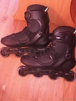 Kolečkové brusle Fit100 - 2