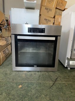 ✅ Trouba | multifunkční | vestavná | nerez | BEKO | A+ - 2