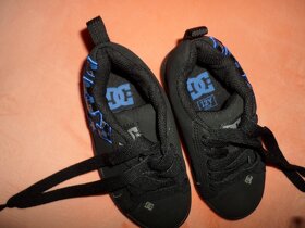 Chlapecké botasky " DC"- vel.17cm - 2