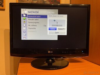 Malá TV, zn. LG, úhlopříčka 54,5 cm - 2