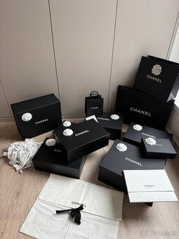 Chanel krabice a tašky - 2