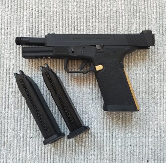 Glock Salient Arms International™ BLU - 2