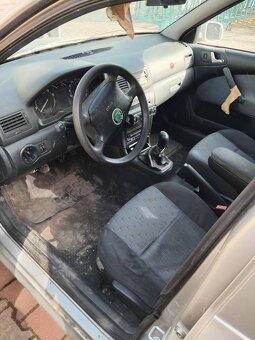 ŠKODA OCTAVIA, 1.6i, 75 kW - 2