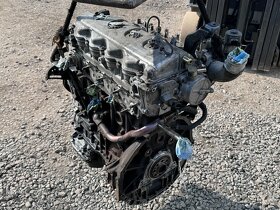 Motor a převodovka Nissan X-trail T30 2.2 100kw - 2