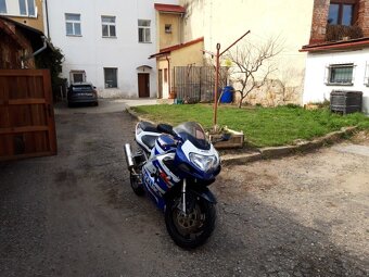 Prodám Suzuki GSX-R 750 - 2