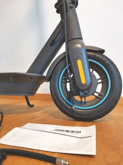 Segway Ninebot G30 Max II, baterie 551Wh, až 35-40 km/h - 2