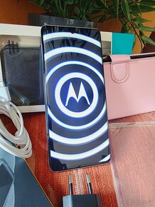 Motorola edge 30 fusion - 2