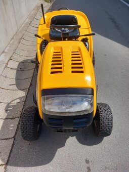 Prodám zahradní traktor MTD 13Hp - 2