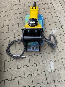 Atlas Copco SB 152 Epiroc hydraulické kladivo - 2,0t- 5,0t - 2