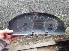 Budíky přístroje audi a4 b5 - 2