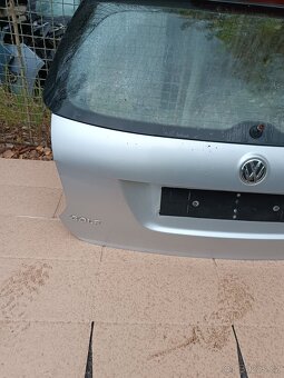 VW Golf 5 combi ,variant - páté dveře, víko kufru - 2