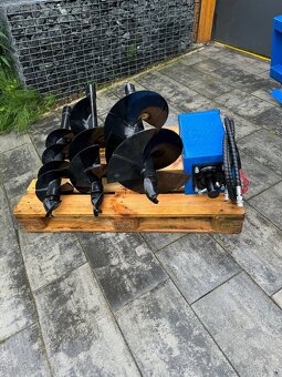 Hydraulický vrták pro nakladače a bagry od 0,7t do 3,5t. - 2