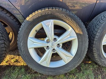 Toyota C-HR CHR - Originální 17" alu kola - Zimní pneu - 2
