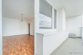 Byt 2+kk, 53m2, 7,patro, 2 lodžie, velký sklep, OV - 2