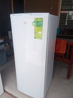 Suplikovy mrazak Beko - 2