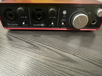 Focusrite scarlett 2i2 - 2