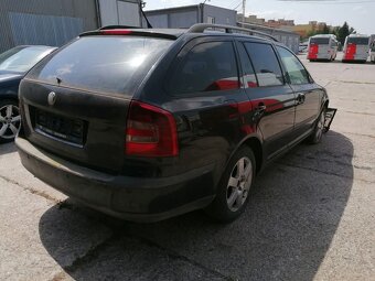 ŠKODA OCTAVIA II. - DÍLY Z VOZU - 2