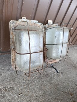 Tovární svítidlo industriální - 2