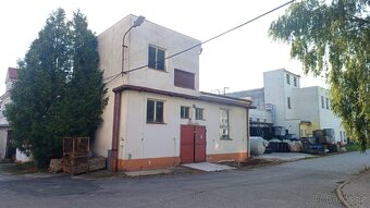 Prodej skladového prostoru 1.751m2 s vilou pro ubytování v H - 2