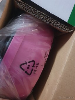 Automatická miska na krmení domácích zvířat - 2