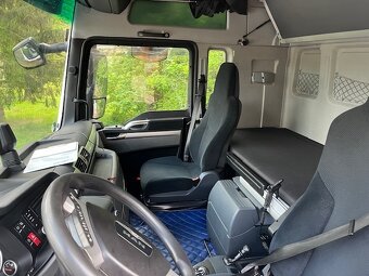 MAN TGX - Lowdeck - 2