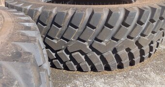 Komunální pneu na Forterru - 480/80 - 2