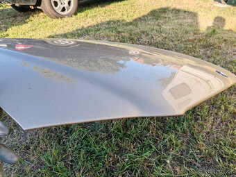 Chrysler Voyager kapota - 2