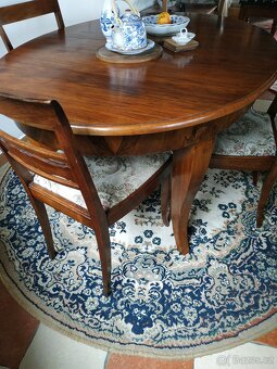 Kuchyňský stůl a židle - 2