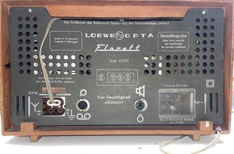 Elektronkové rádio Loewe - 2