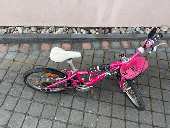 Dětské kolo Specialized a přilba - 2