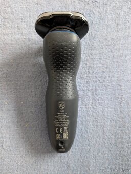 Frézkový holicí strojek Philips 5000 - 2