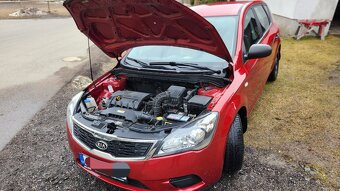 Kia ceed 2010.Tažné.Najeto 105 000 km. - 2