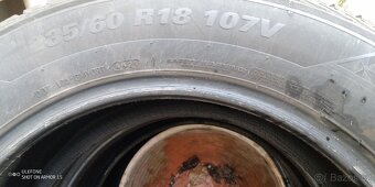 235x60x18 Kumho - 2