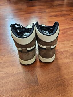 Air Jordan 1 Retro High OG "Dark Mocha" 40.5 - 2
