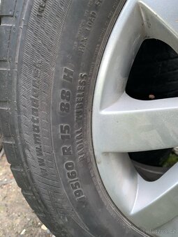 195/60 R 15 - 2