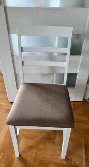 Dřevěná židle - 2